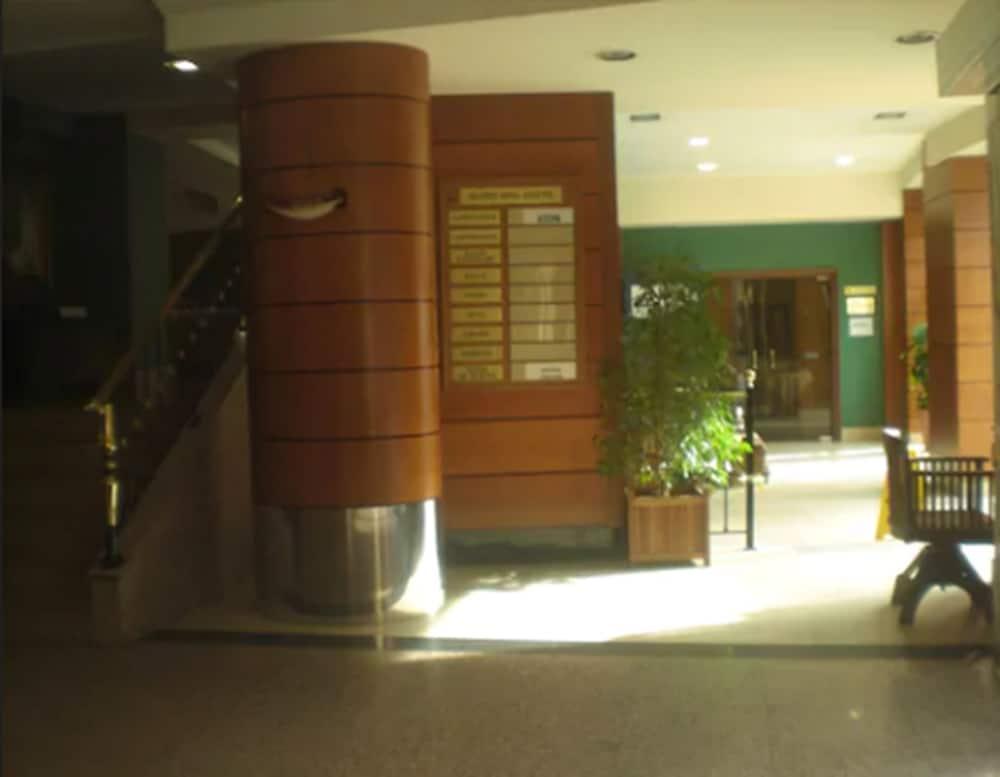 Hotel Gran Regente Oviedo Exterior photo